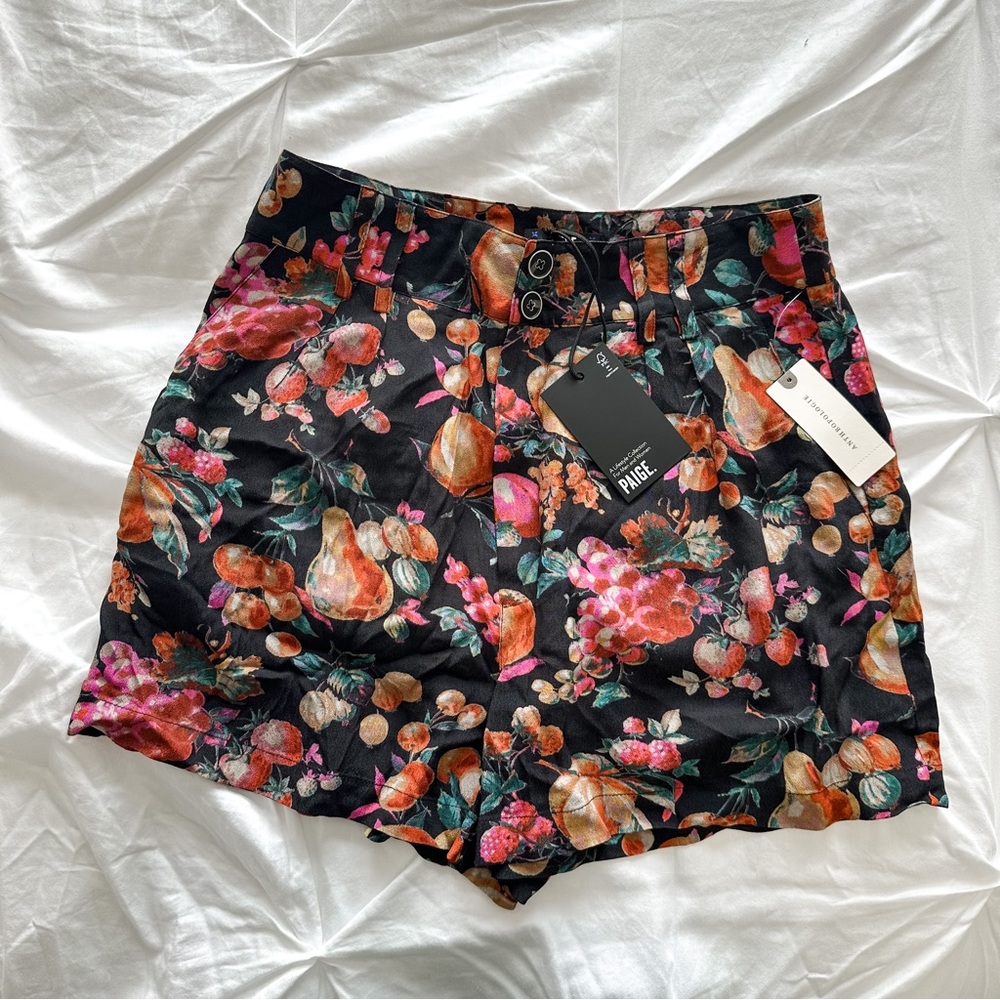 NWT PAIGE Anthropologie Ambrosia Fruit Tabby Short Black Multicolor Size 4